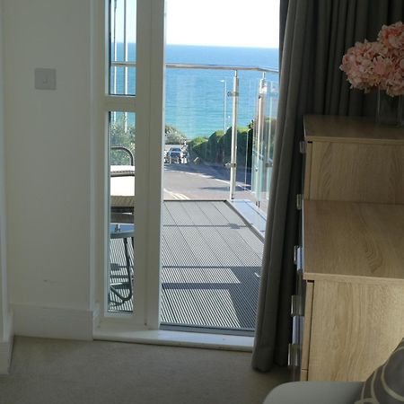Seaview West Coast - Exceptional - 2 Bedrooms Sleeps 5 -Stunning Sea Views - 500 Metres To Beach Борнмут Екстер'єр фото