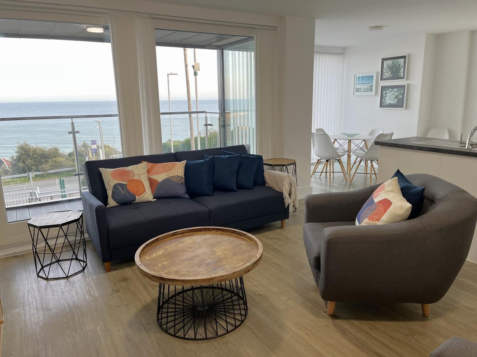 Seaview West Coast - Exceptional - 2 Bedrooms Sleeps 5 -Stunning Sea Views - 500 Metres To Beach Борнмут Екстер'єр фото